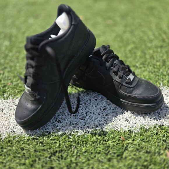 Nike Air Force 1 Lows '07 - Quadruple Black - Youth 6 - Picture 4 of 6